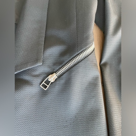 Veronica Beard classic textured black blazer - Picture 4 of 6